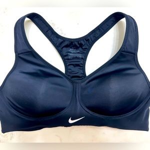 Nike drift sports bra 34b